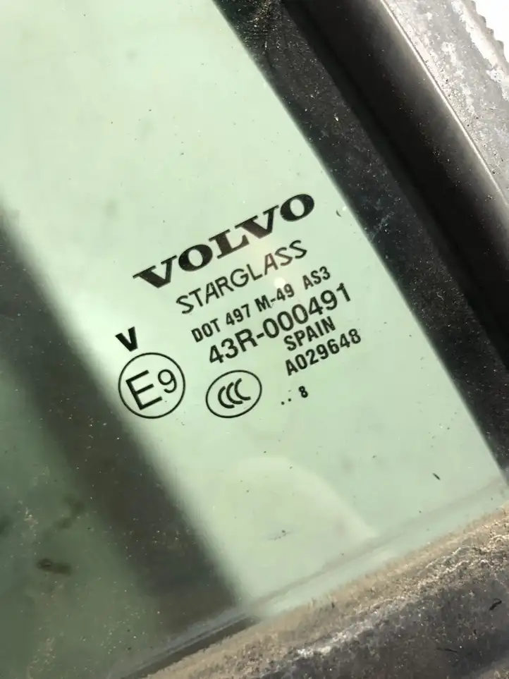 Volvo XC90 (2006 - 2014) 43R000491 Форточка двери — фото 3