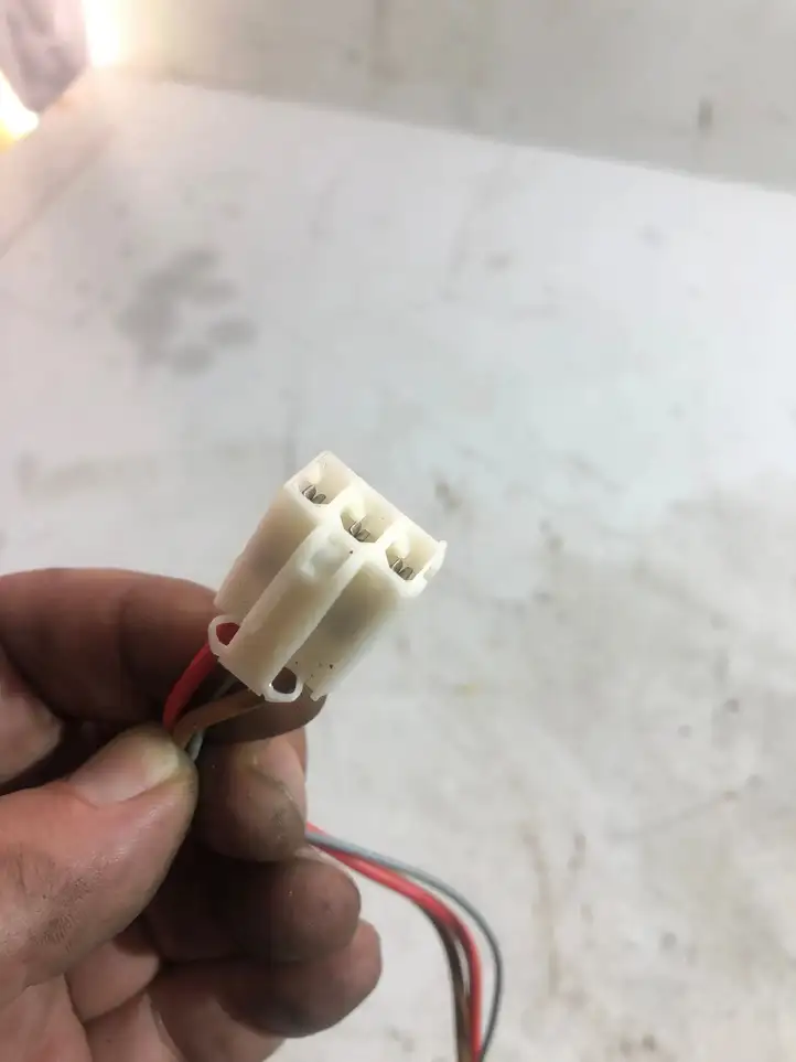 Audi A4 S4 B8 8K (2007 - 2011) 8K0919309 Розетка 12V (передняя) — фото 3