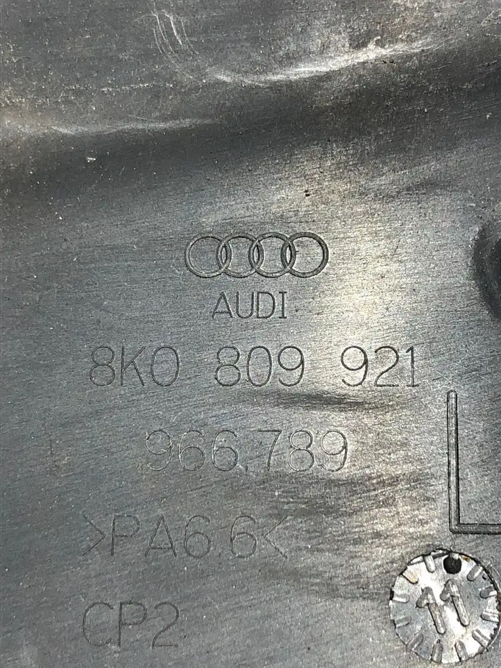 Audi A4 S4 B8 8K (2007 - 2011) 8K0809921 Прочие детали днища — фото 3