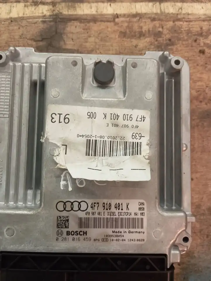 Audi A4 S4 B8 8K (2007 - 2011) 4F0907401E Блок управления двигателем (ECU) — фото 2
