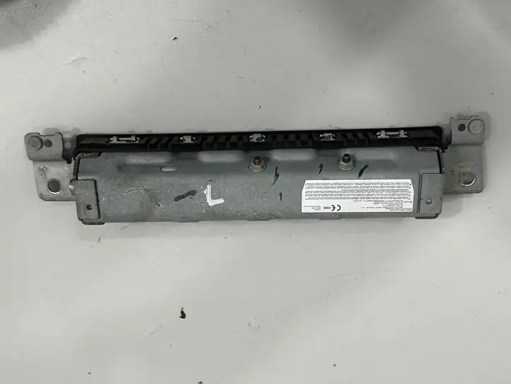 BMW 3 F30 F35 F31 (2012 - 2018) 5A01DF0 Коленная подушка безопасности — фото 2
