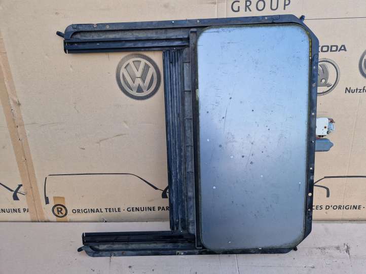 357877255A Volkswagen PASSAT B3 Stoglangio valdymo blokas