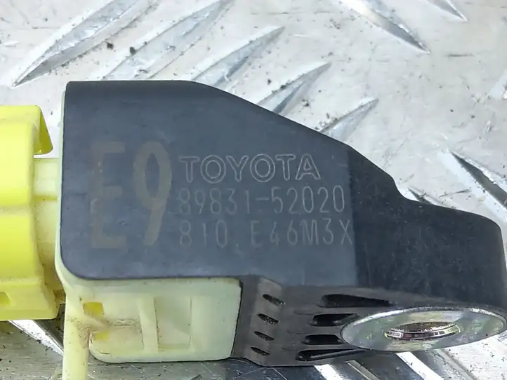 Subaru Trezia (2010 - 2016) 8983152020 Датчик удара SRS — фото 3