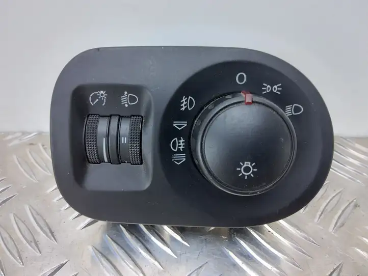 Seat Toledo III (5P) (2004 - 2009) 5P0919094A Включатель фонарей — фото 1