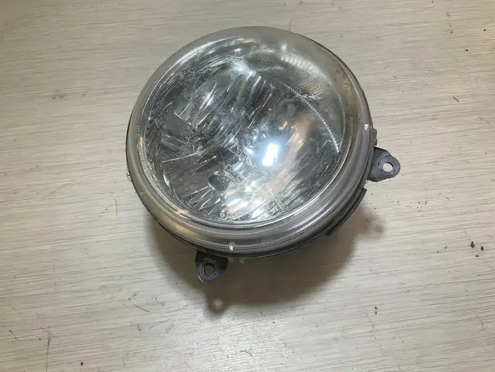 Jeep Cherokee (2001 - 2007)   Передняя фара