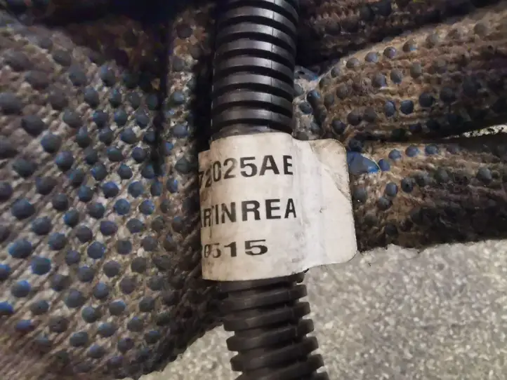 Dodge Durango (2013 - ) 04720025AE Трубка подачи воздуха — фото 4