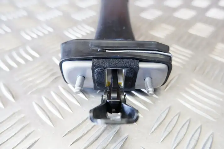 Lexus UX 300e (2020 - )  6862076021 Ограничитель открывания передней двери