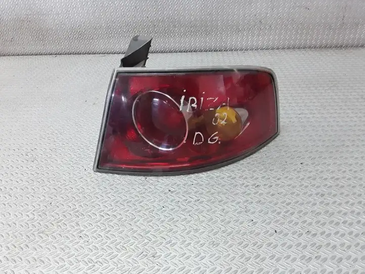 Seat Ibiza III (6L) (2002 - 2008) 6L6945096A Задний фонарь в кузове — фото 1