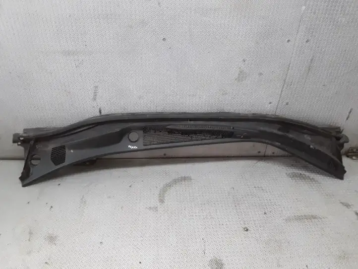 Toyota Avensis Verso (2001 - 2004) 5570844110 Жабо стеклоочистителей — фото 1
