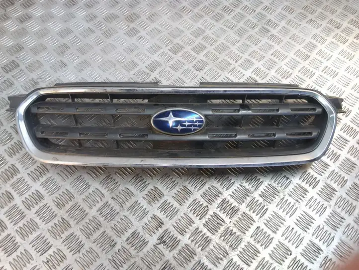 Subaru Outback (2003 - 2007) Верхняя решетка радиатора — фото 1