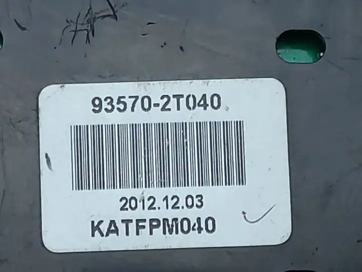 Kia Optima (2010 - 2013) 935702T040 Кнопка стеклоподъемников — фото 3
