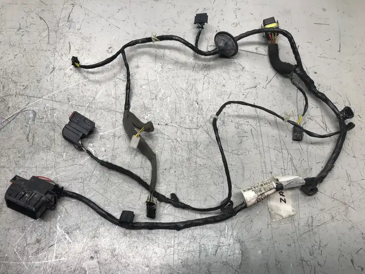 Opel Zafira B (2008 - 2014) 13201597 Прочая электропроводка — фото 1