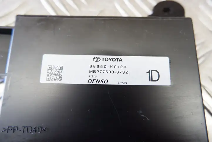 Toyota Yaris XP210 (2020 - ) 88650K0120 Блок управления кондиционером — фото 3