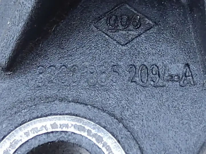 Mercedes-Benz A W176 (2012 - 2018) 8200885209 Датчик коленвала — фото 3