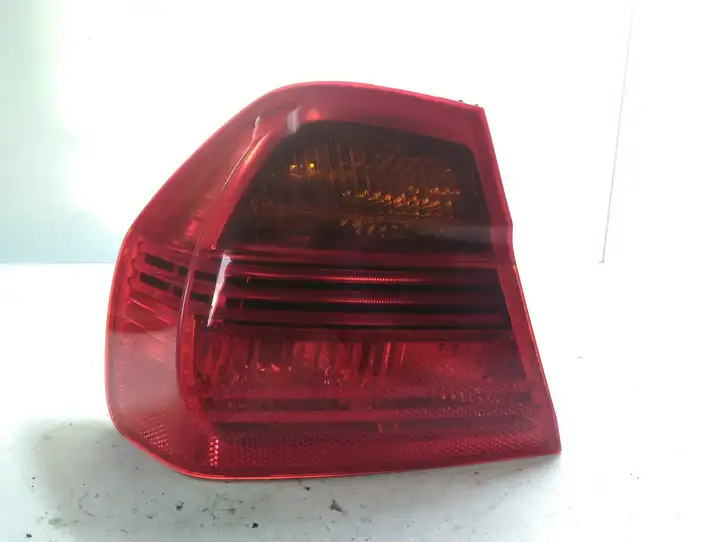 BMW 3 E90 E91 (2005 - 2012) 6937457 Задний фонарь в кузове — фото 1