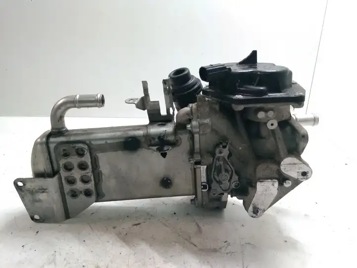 Audi A4 S4 B8 8K (2011 - 2015) 03L131512DT Охладитель клапана EGR — фото 2