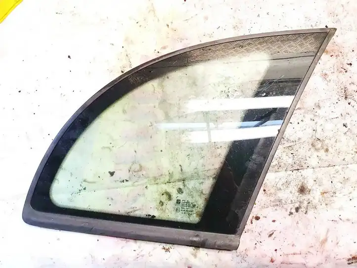 Opel Meriva A (2002 - 2006) Заднее боковое стекло — фото 1