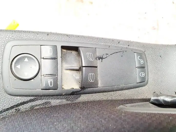 Mercedes-Benz A W169 (2004 - 2012) Кнопка стеклоподъемников — фото 2