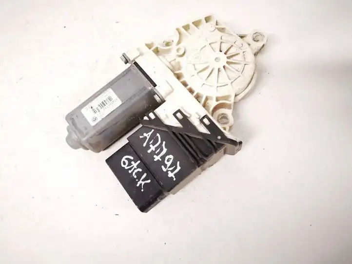 Volkswagen PASSAT B6 (2005 - 2010) 1k0959703p Стеклоподъемник задней двери — фото 1