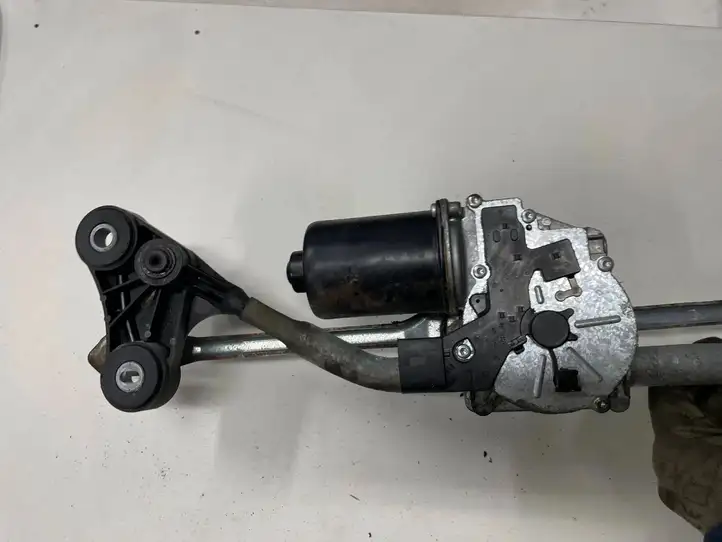 BMW 5 E60 E61 (2004 - 2010) 7193995 Комплект механизма стеклоочистителей — фото 5