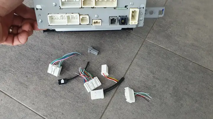Toyota Auris E180 (2012 - 2018) 8614002400 Проводка аудиосистемы — фото 1