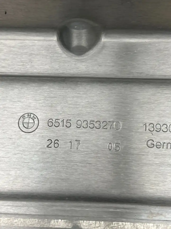 BMW 7 G11 G12 (2015 - 2022) 9353270 Кронштейн усилителя звука — фото 6