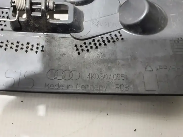 Audi A6 S6 C8 4K (2018 - ) 4K0807095 Кронштейн форсунки омывателя фар — фото 4
