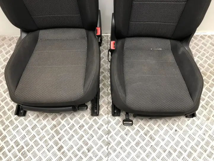 Volkswagen Tiguan Allspace (2017 - ) Комплект салона — фото 6