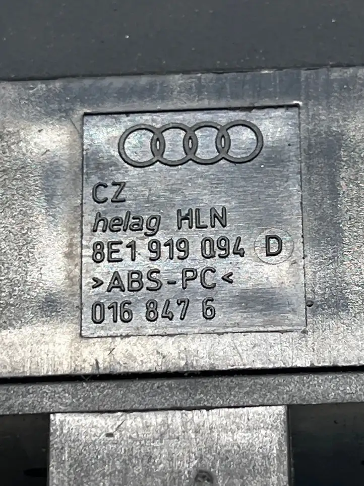 Audi A4 S4 B7 8E 8H (2004 - 2009) 8E1919094D Другие включатели / ручки/ переключатели — фото 3