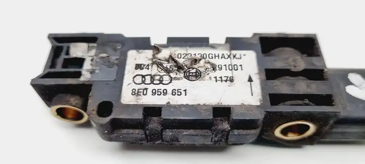 Audi A4 S4 B6 8E 8H (2000 - 2006) 8E0959651 Датчик удара SRS — фото 4