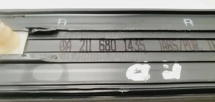 Mercedes-Benz E W211 (2002 - 2009) A2116801435 Внутренняя отделка переднего порога — фото 4