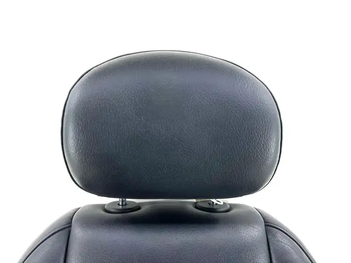 Mercedes-Benz CLS C219 (2003 - 2011) Переднее сиденье пассажира — фото 18
