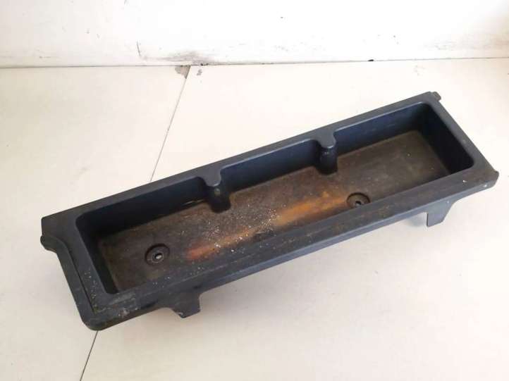 6499702010 Toyota Corolla E120 E130 Kita salono detalė