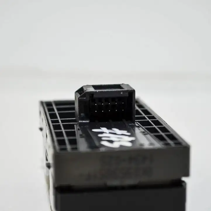 Audi A4 S4 B8 8K (2011 - 2015) 8K0959851F Блок кнопок стеклоподъемников — фото 3