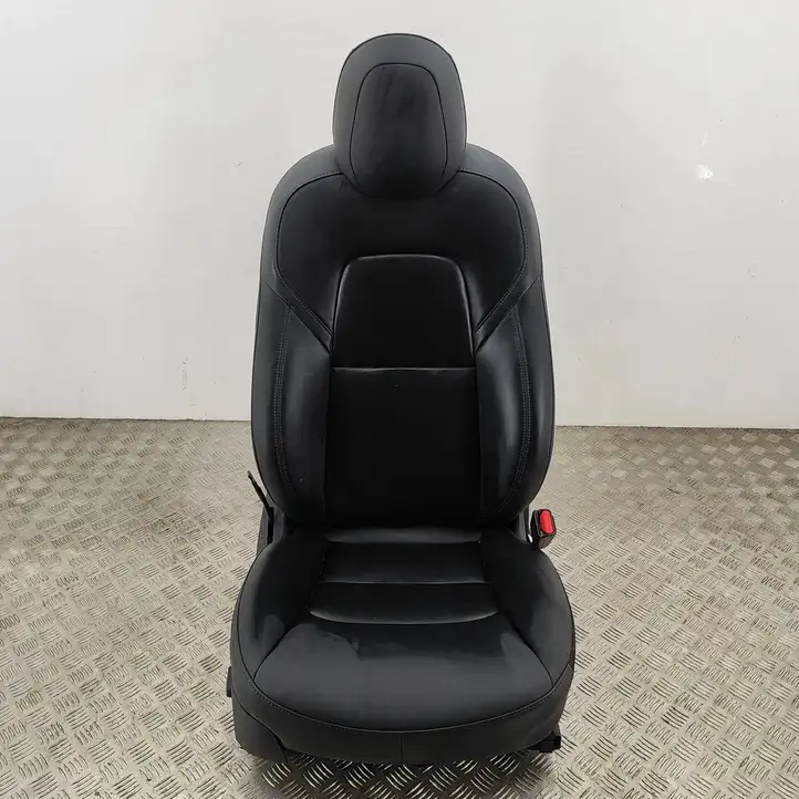 Tesla Model Y (2019 - 2024) 110400700E Переднее сиденье пассажира — фото 1