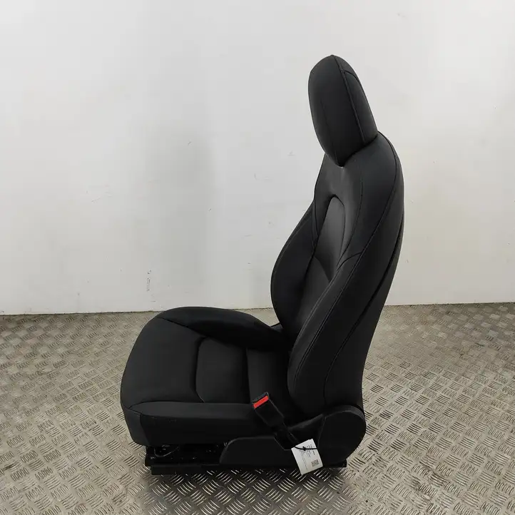 Tesla Model Y (2019 - 2024) 110400700E Переднее сиденье пассажира — фото 2