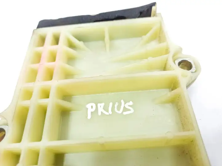 Toyota Prius (XW20) (2003 - 2009) 7440147020 Кронштейн аккумулятора гибридного автомобиля — фото 8