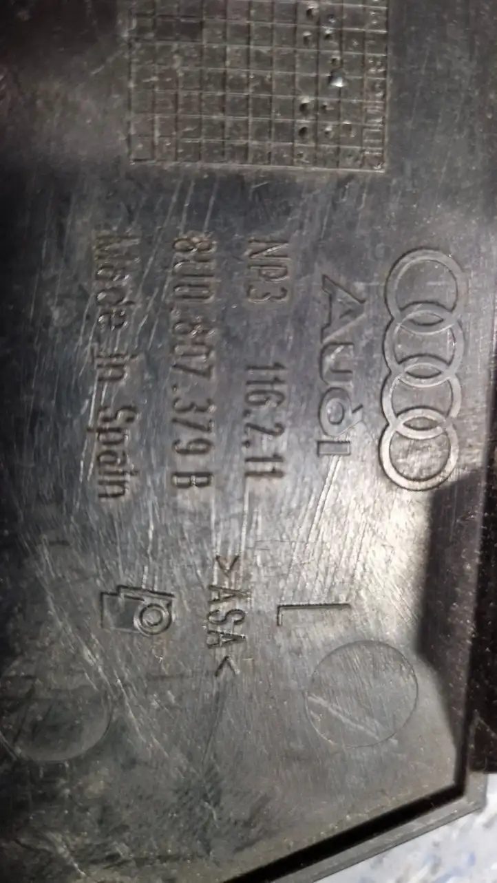 Audi Q3 8U (2011 - 2014) 8u0807379B Молдинг переднего бампера — фото 3