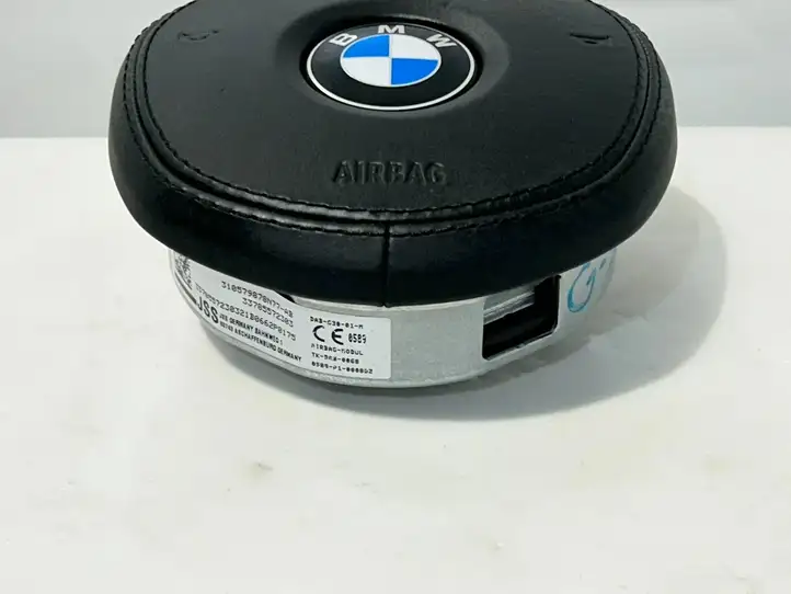 BMW 5 G30 G31 (2016 - ) 310579878A77 Подушка безопасности руля — фото 2