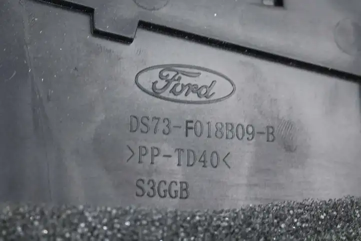 Ford Fusion (2006 - 2012) DS73F018B09B Воздуховоды системы отопления/климатики — фото 6