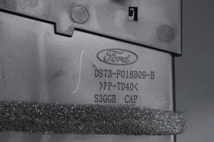 Ford Fusion (2006 - 2012) DS73F018B09B Воздуховоды системы отопления/климатики — фото 6