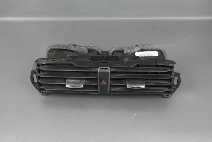 Ford Fusion (2006 - 2012) DS7319K617A Воздуховоды системы отопления/климатики — фото 1