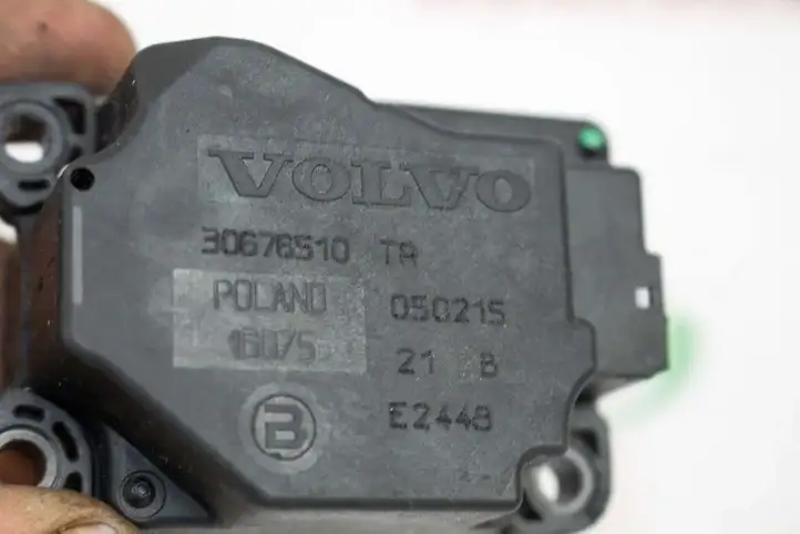 Volvo XC90 (2002 - 2006) 30676510ECC Двигатель задвижки потока воздуха — фото 2