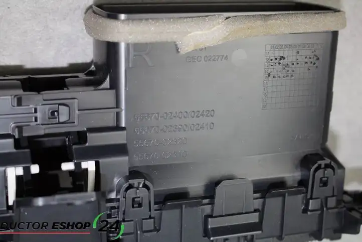 Toyota Auris E180 (2012 - 2018) 5567002400 Воздуховоды системы отопления/климатики — фото 3