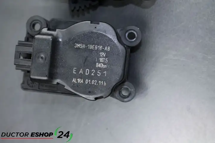 Ford Focus Grand C-MAX (2010 - 2019) 3M5H19E616AB Двигатель задвижки потока воздуха — фото 4