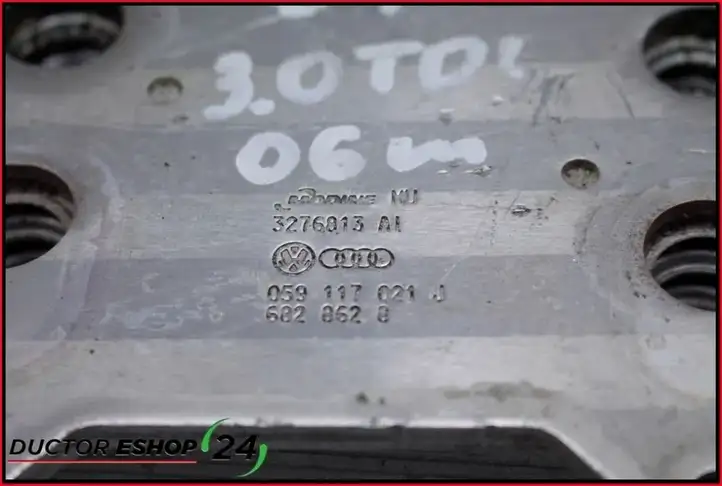 Audi Q7 4L (2005 - 2009) 059117021J Кронштейн масляного фильтра — фото 2