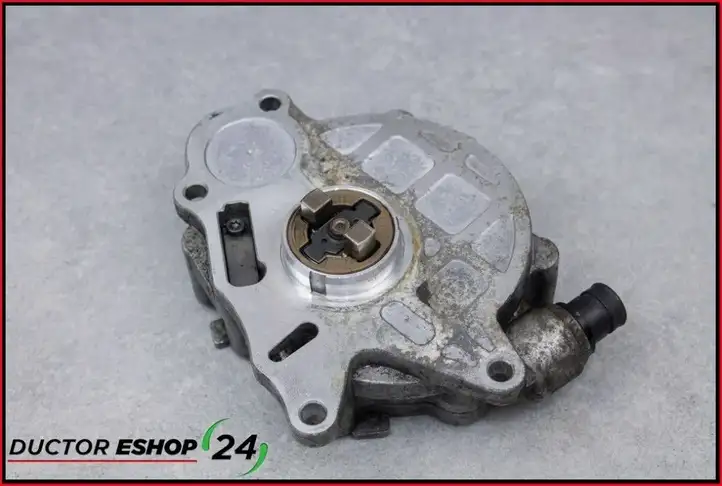 Volkswagen PASSAT CC (2008 - 2012) 03L145100E Вакуумный насос — фото 1
