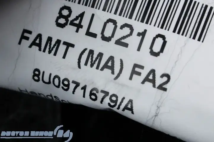 Audi Q3 8U (2011 - 2014) 8U0971679A Крышка бардачка — фото 8