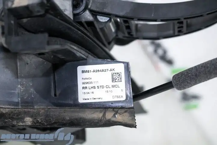 Ford Focus (2011 - 2015) BM5AA26413AG Замок задней двери — фото 5