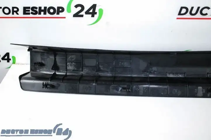 Mazda MX-5 ND (2015 - ) N24368720 Внутренняя отделка переднего порога — фото 5